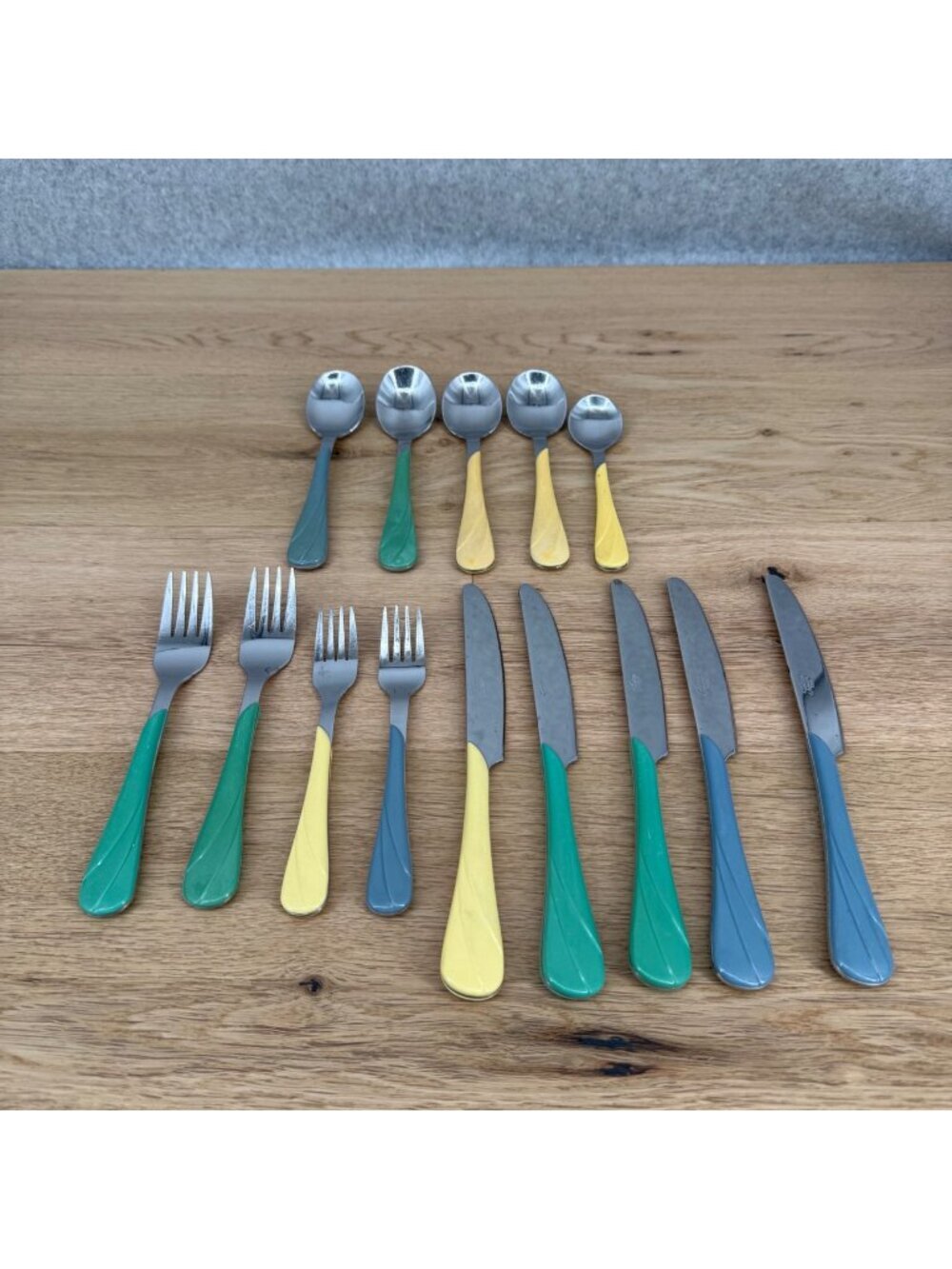 Fiesta Homer Laughlin Swirl Stainless Silverware Flatware Place Settings 14 LOT